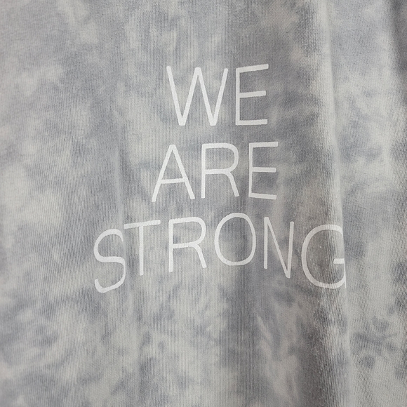 Livi Lane Bryant french terry sweatshirt gray white tie tye graphic tunic - Picture 3 of 6